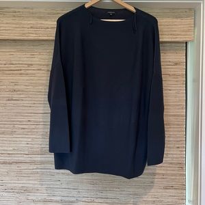 Lafayette 148 women’s knit size Large in navy